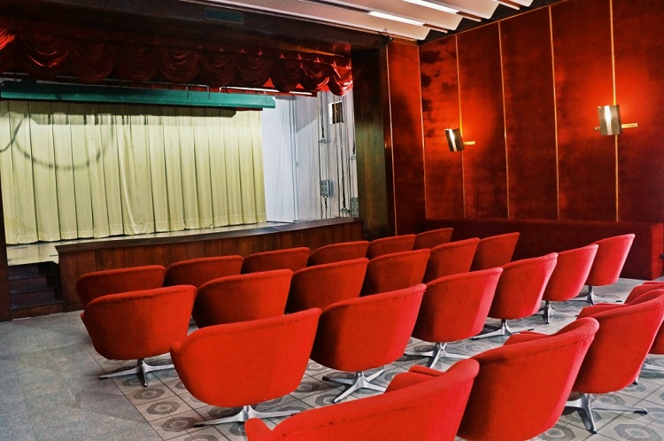 palais de la reunification salle cinema